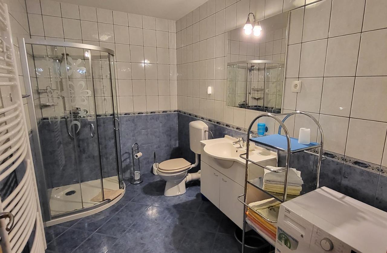 Apartments Oman 크라니스카고라 외부 사진